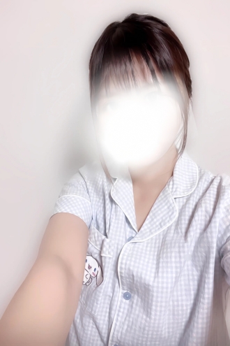 優木 はるな